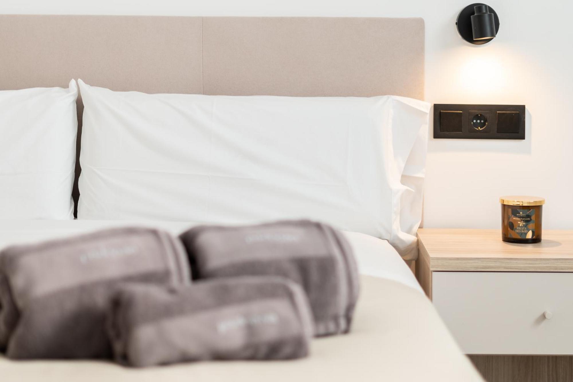 Suite Deluxe Valencia - Ciudad De Las Artes エクステリア 写真